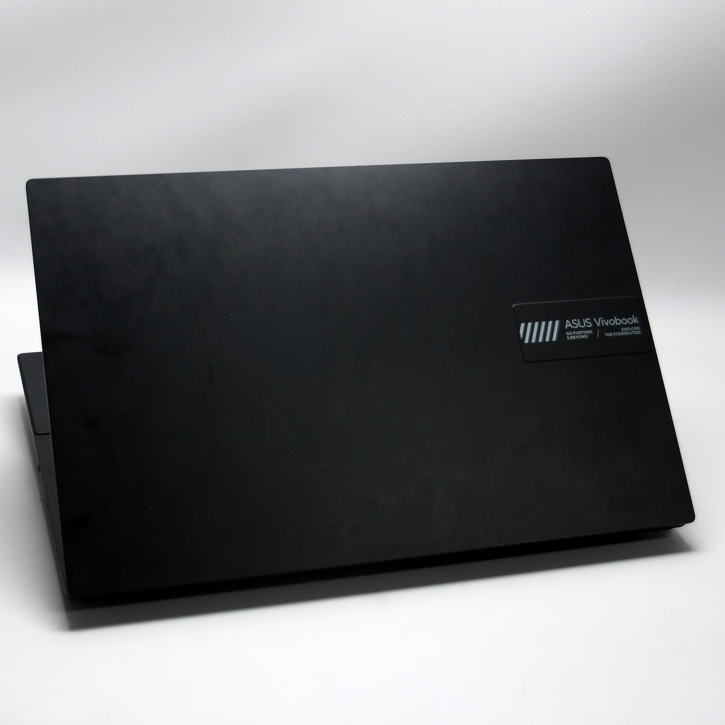 ASUS Vivobook, Ryzen 5 7520U, 512Gb/8Gb RAM