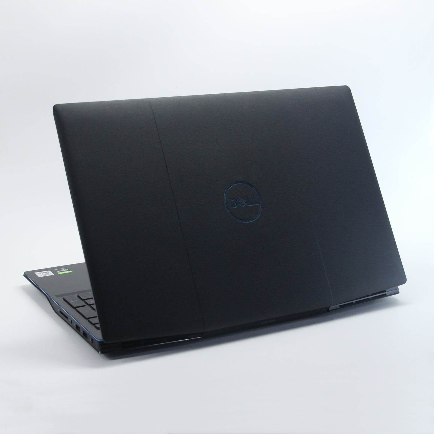 DELL G3, GTX 1650 , i7-10300H, 256 Gb SSD / 1 Tb HDD / 8 Gb RAM