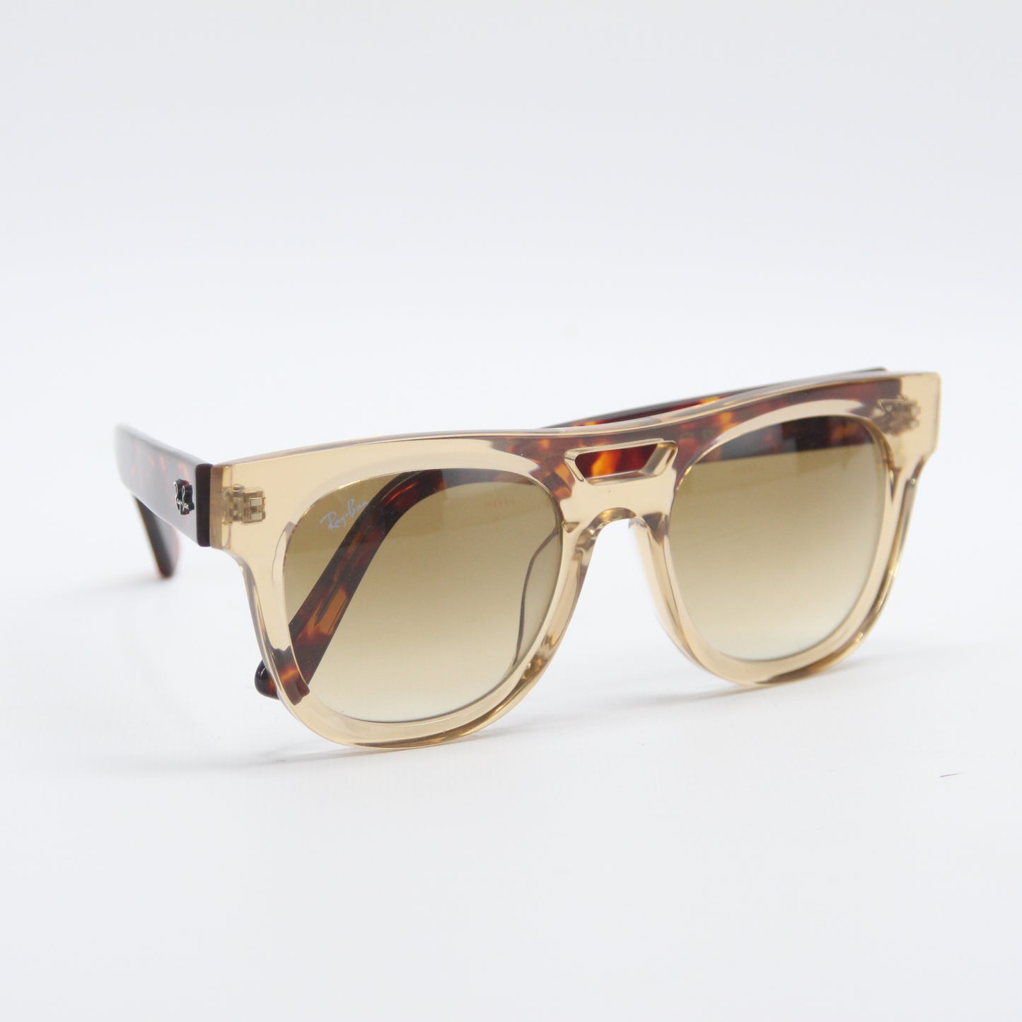 Ray-Ban RB4426