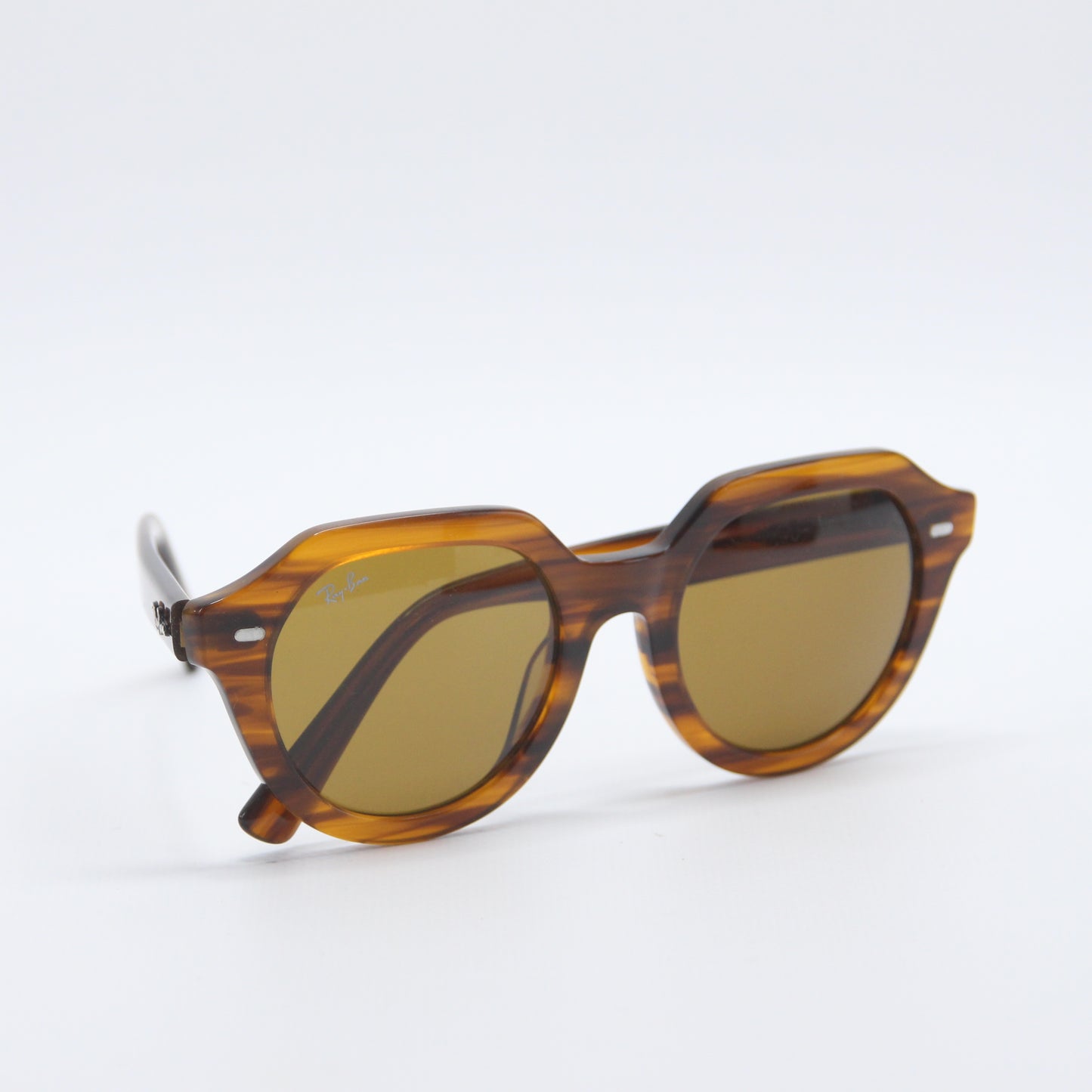 Ray-Ban RB439