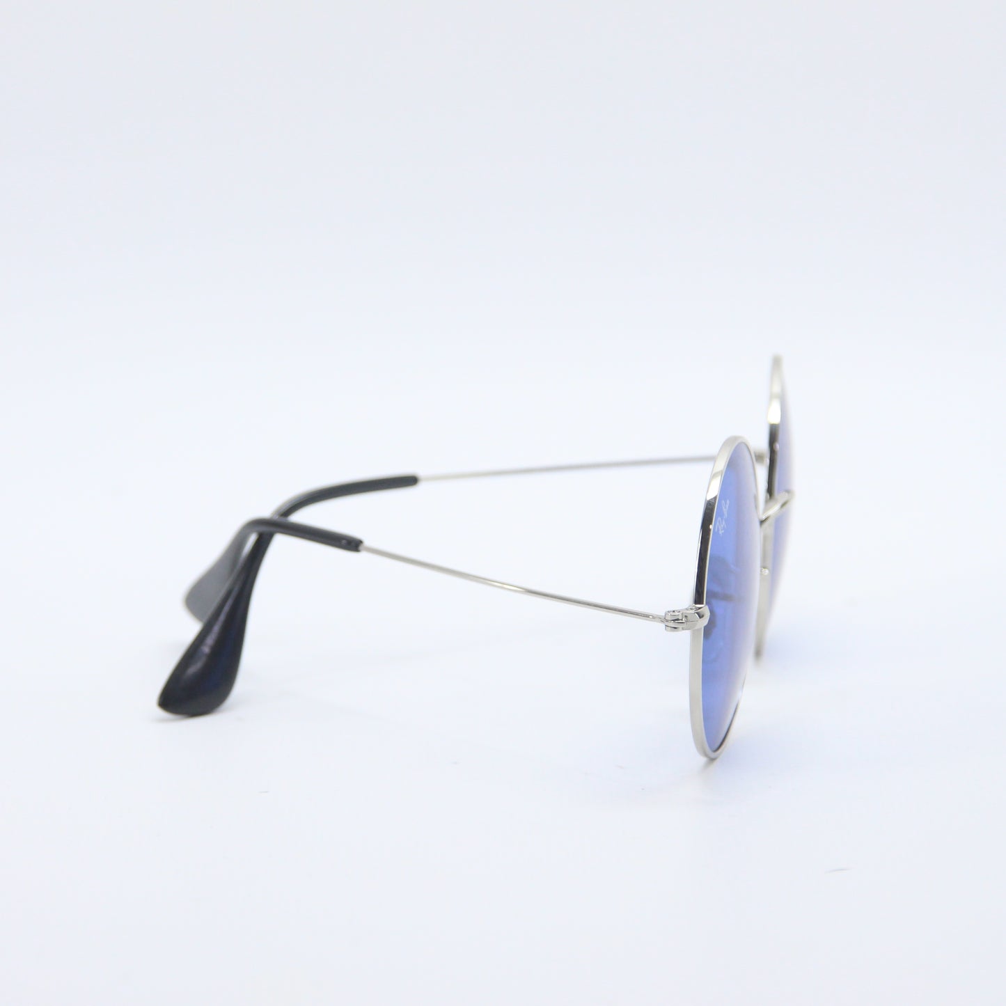 Ray-Ban RB3592