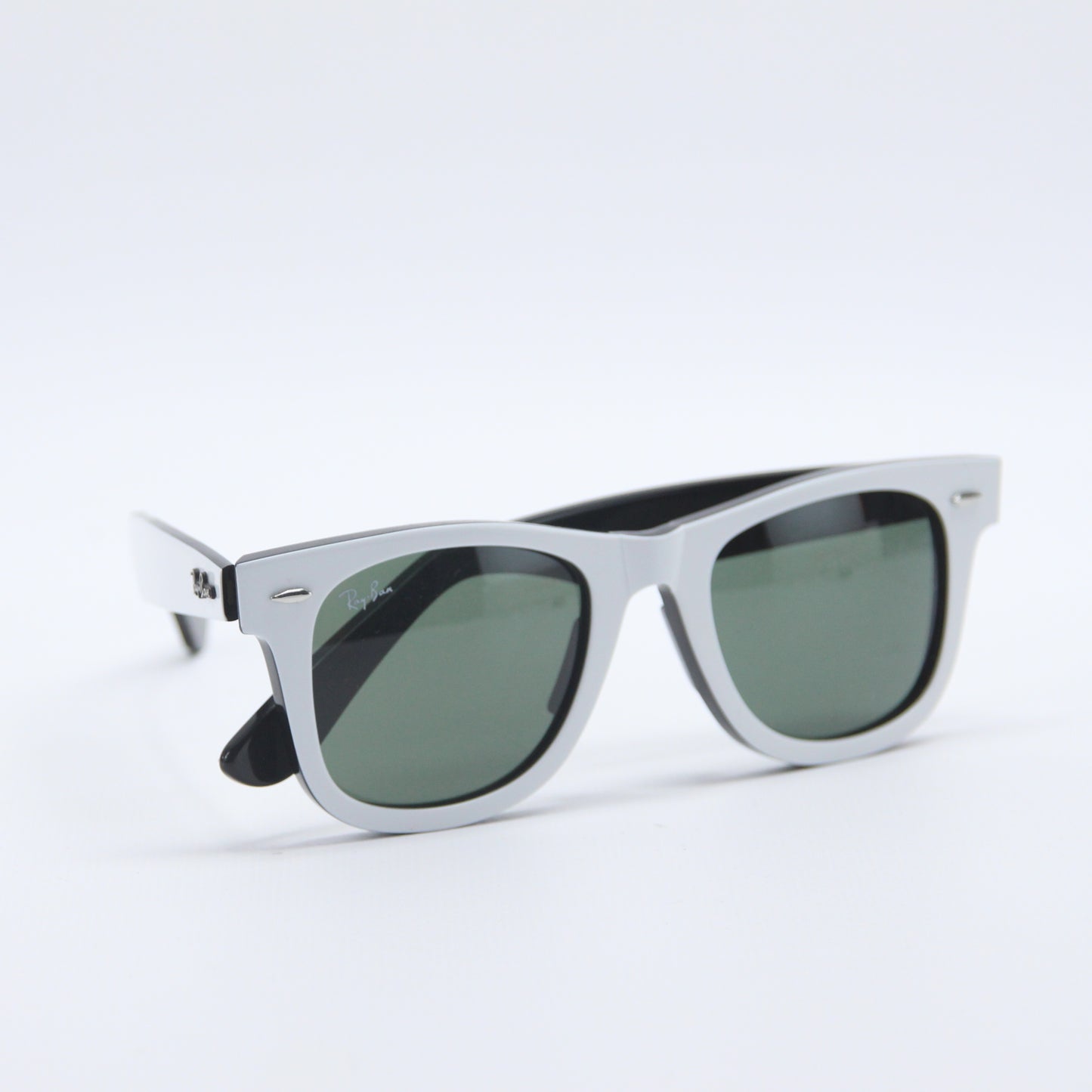 Ray-Ban RB2140