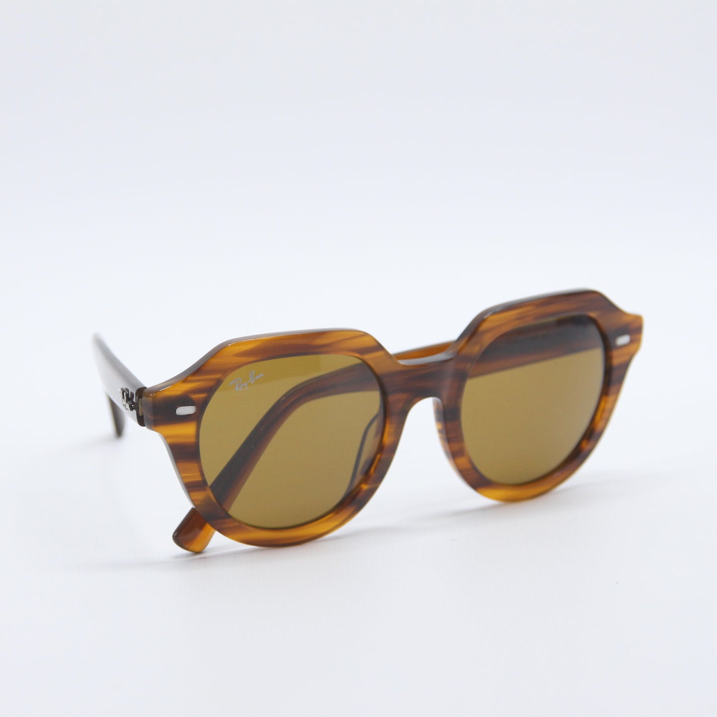 Ray-Ban RB439