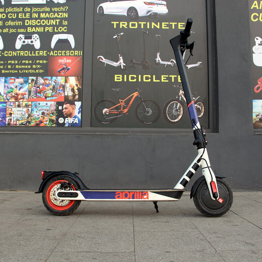 Trotineta Aprilia eSRZ - 25 Km/h - 216 W