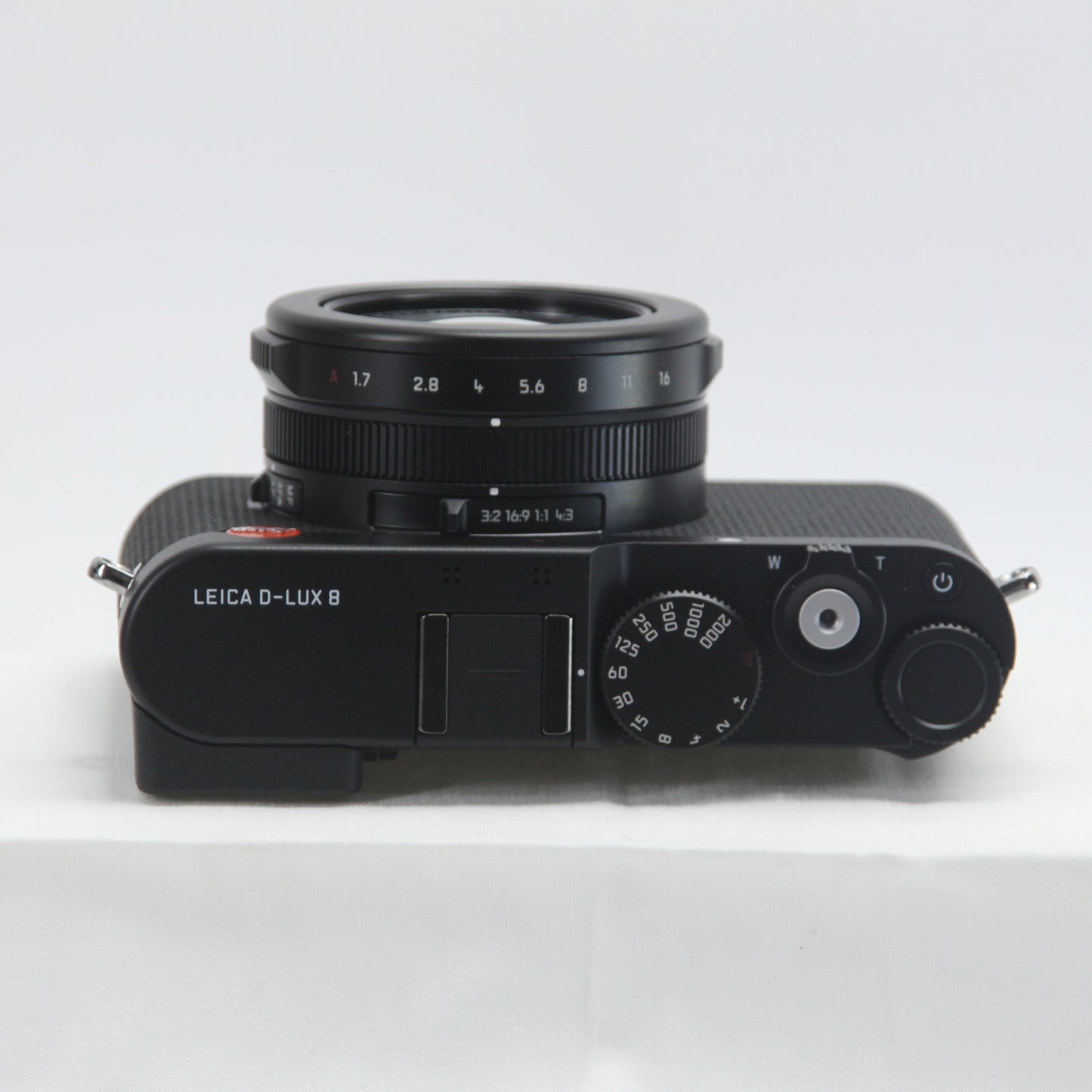 Leica D-Lux 8 - F:1.7-16