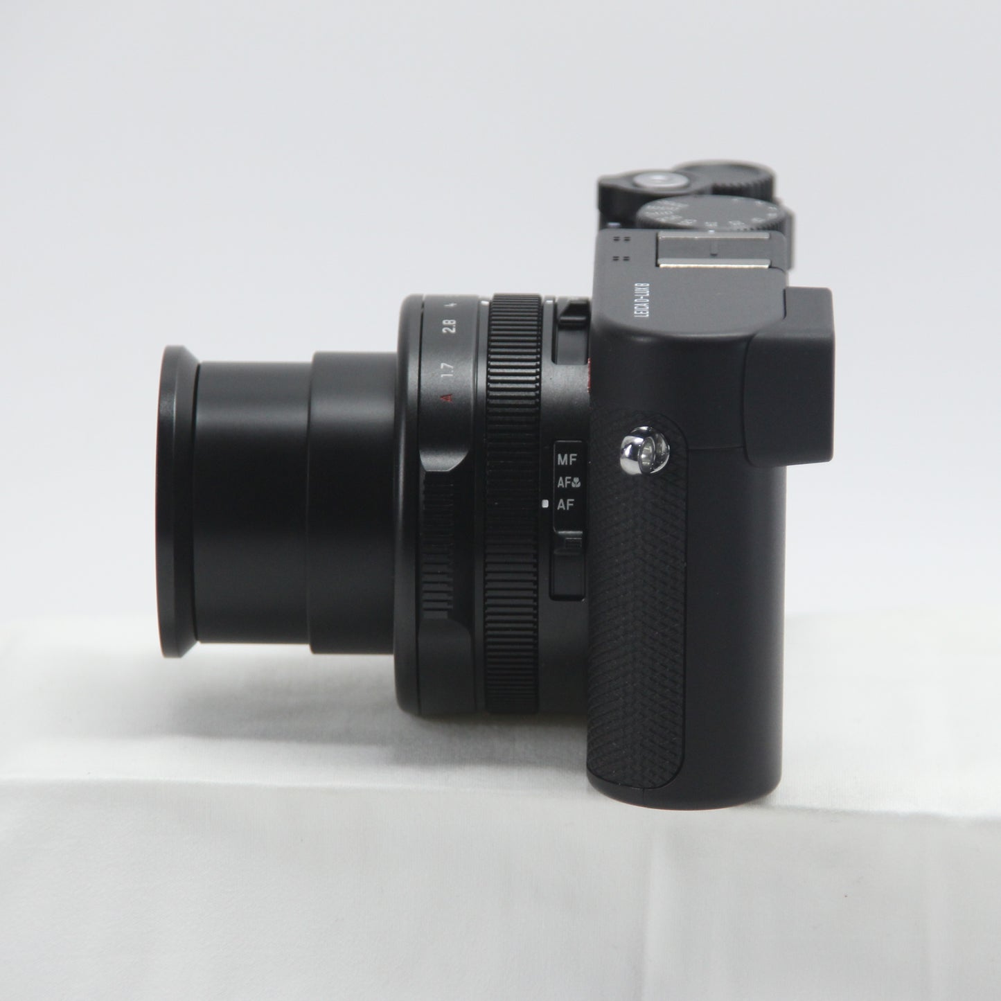 Leica D-Lux 8 - F:1.7-16