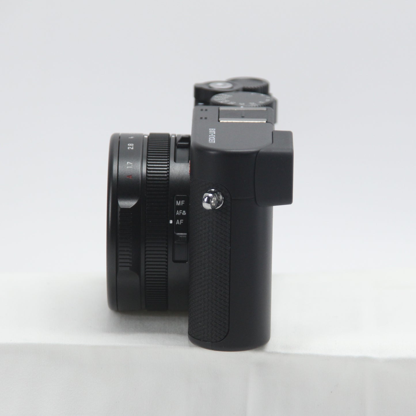Leica D-Lux 8 - F:1.7-16