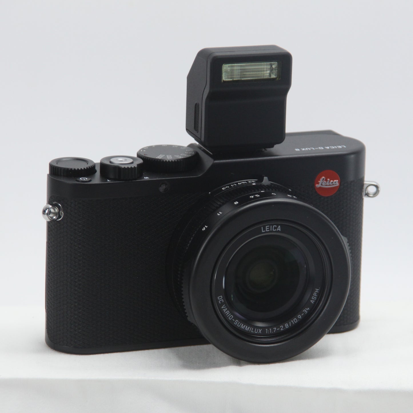 Leica D-Lux 8 - F:1.7-16