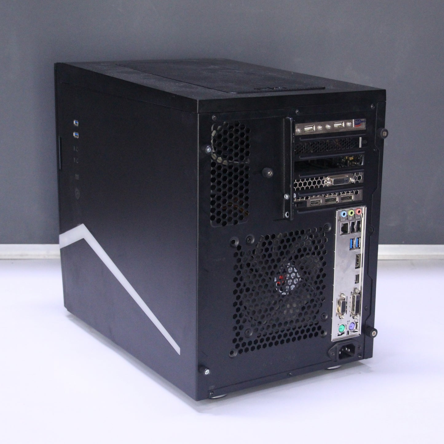Gaming PC, GTX 1080, i7-7700, 256 Gb SSD/ 500 Gb HDD/16 Gb RAM