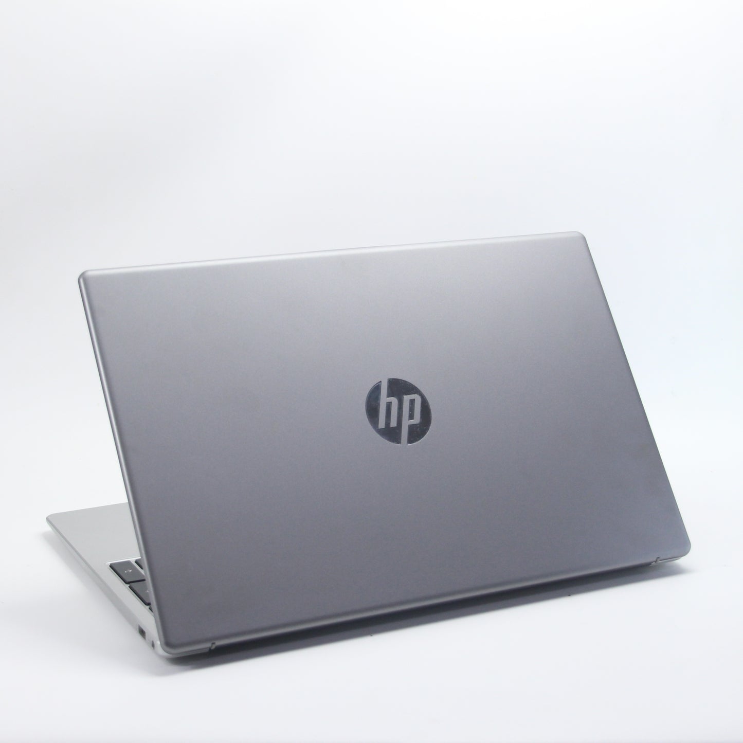 HP 255, Ryzen 3 7330, 512 Gb SSD/16 Gb RAM