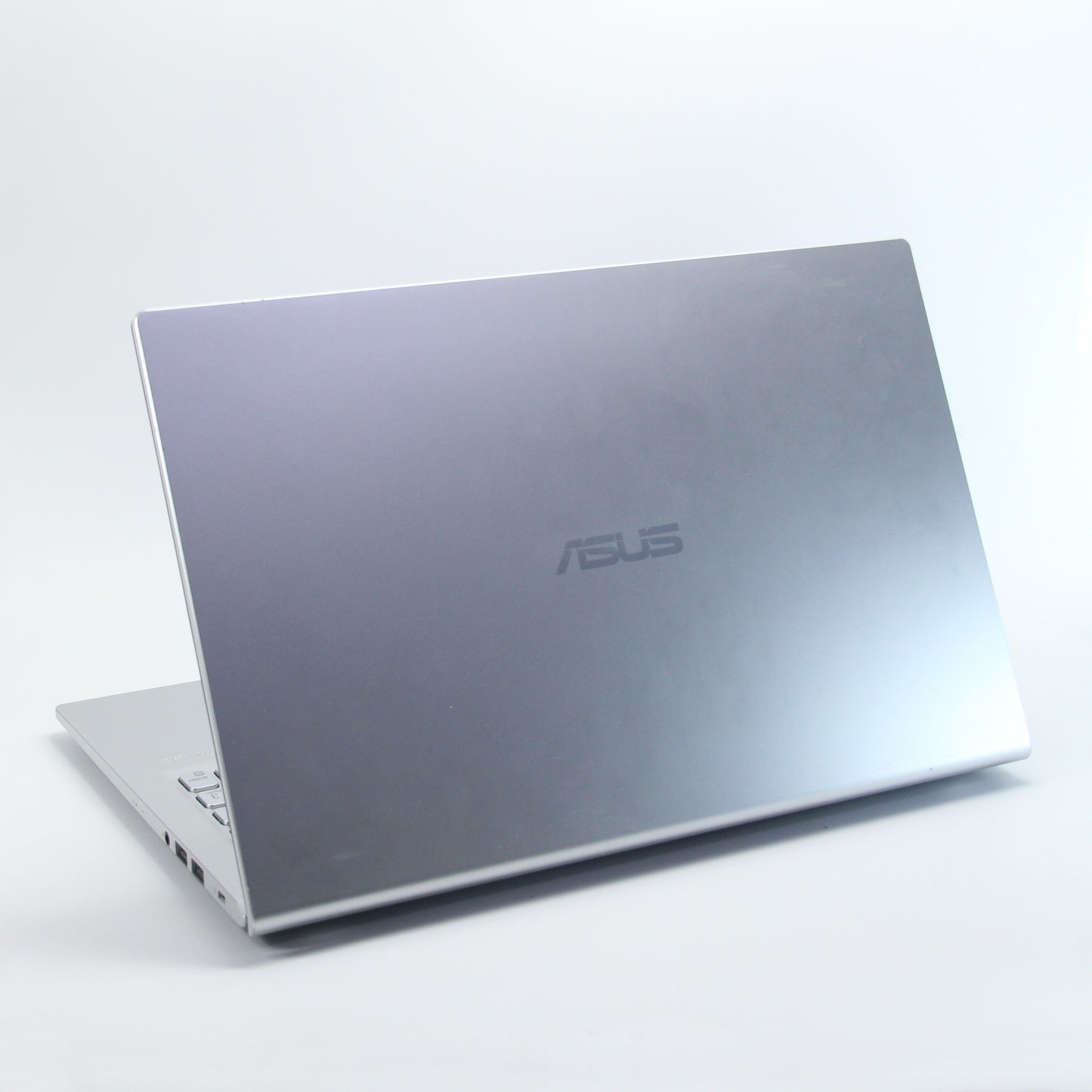 ASUS X515FA, i3-10110U, 265 Gb SSD/8 Gb RAM