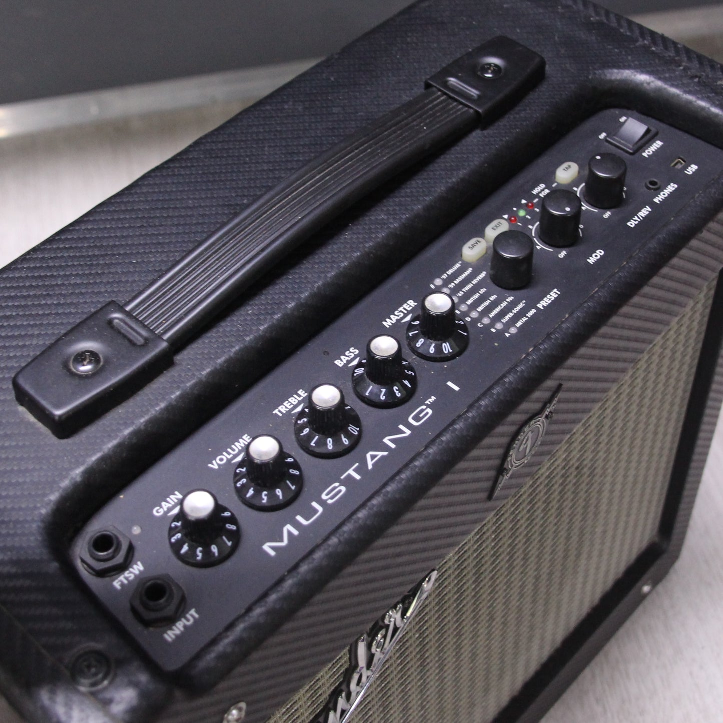 Chitara Electrica Ibanez & Amplificator Fender Mustang