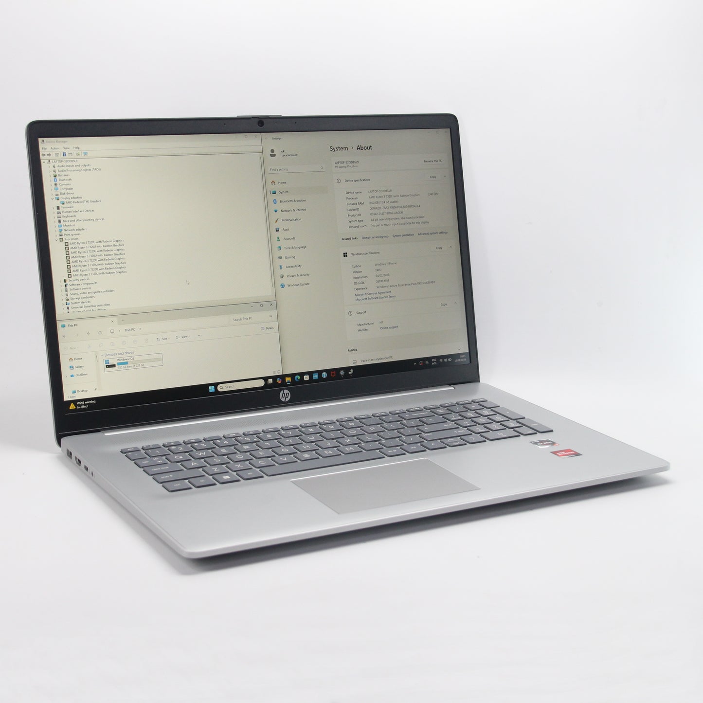 HP 17 - Ryzen 3 7320U - 256Gb/8Gb RAM