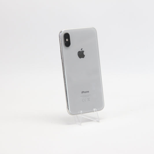 iPhone X - 64 Gb - Baterie 82%