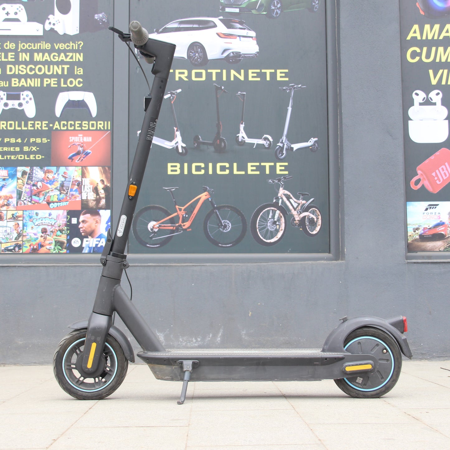 Trotineta Electrica Segway Max G30D ll - 20Km/h - 250W