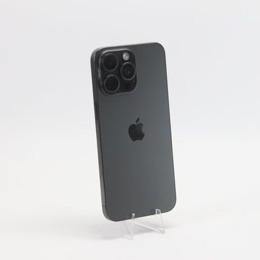 iPhone 15 Pro Max - 256 Gb - Baterie 82%