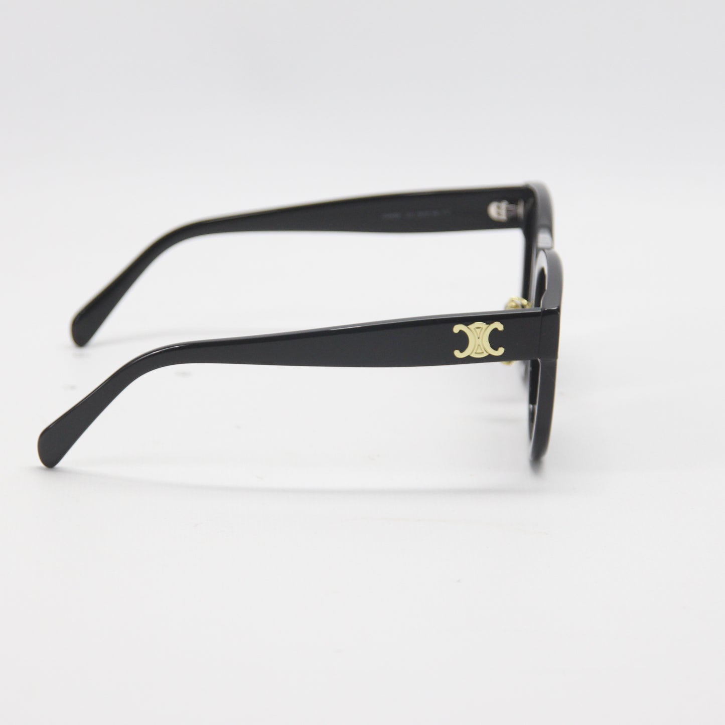 Celine Paris CL40222F 01
