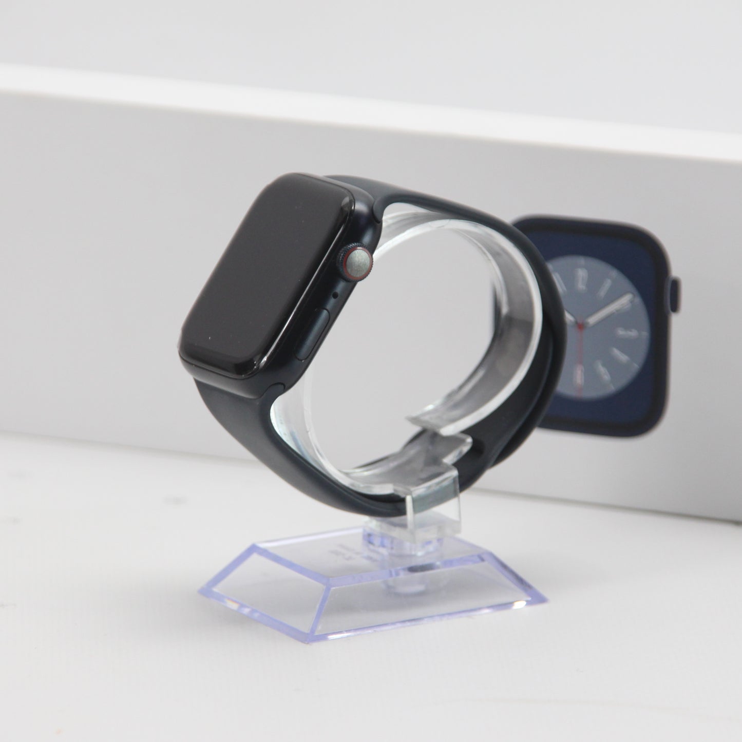 Apple Watch 8 - 45 mm - Baterie 84%