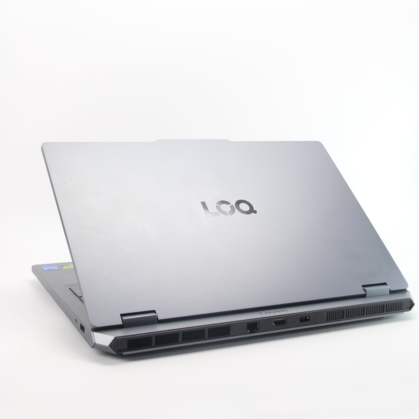 Lenovo LOQ Essential - Intel i7-13650HX - 1 Tb SSD / 16 Gb RAM