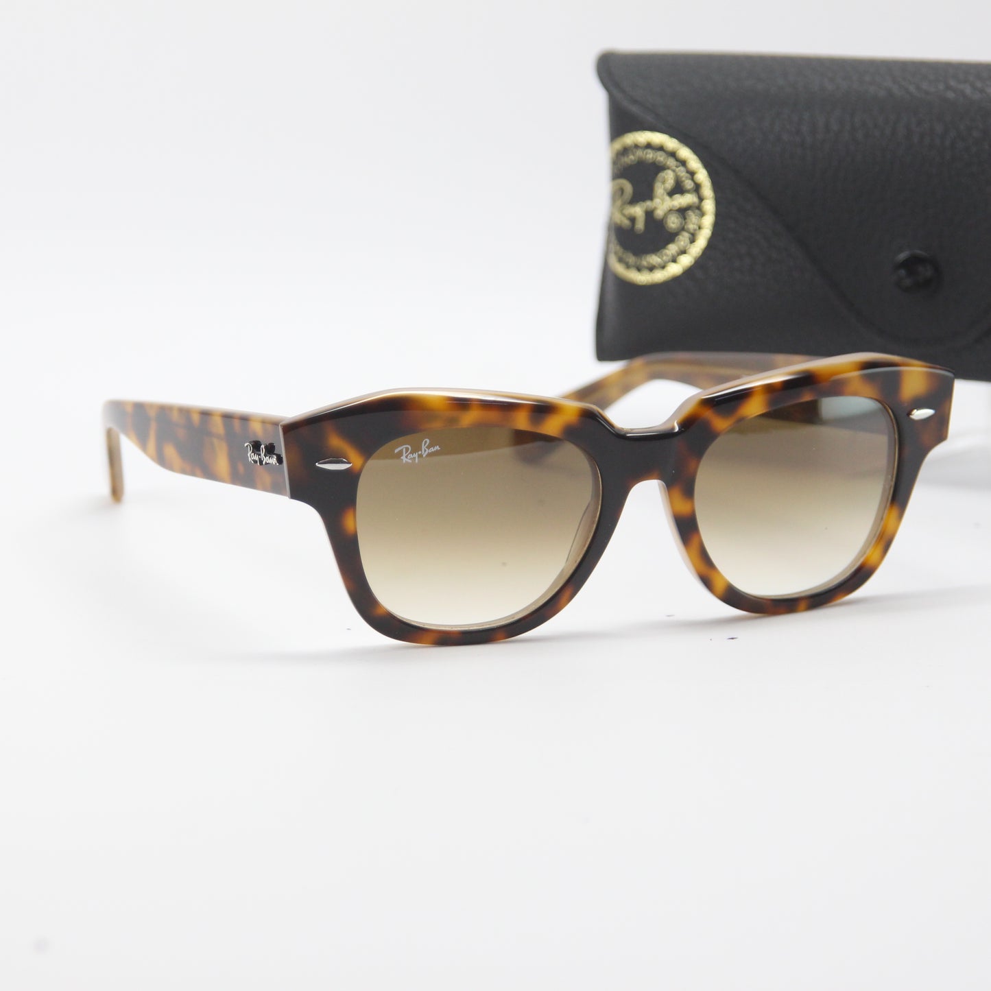 Ray-Ban RB2186
