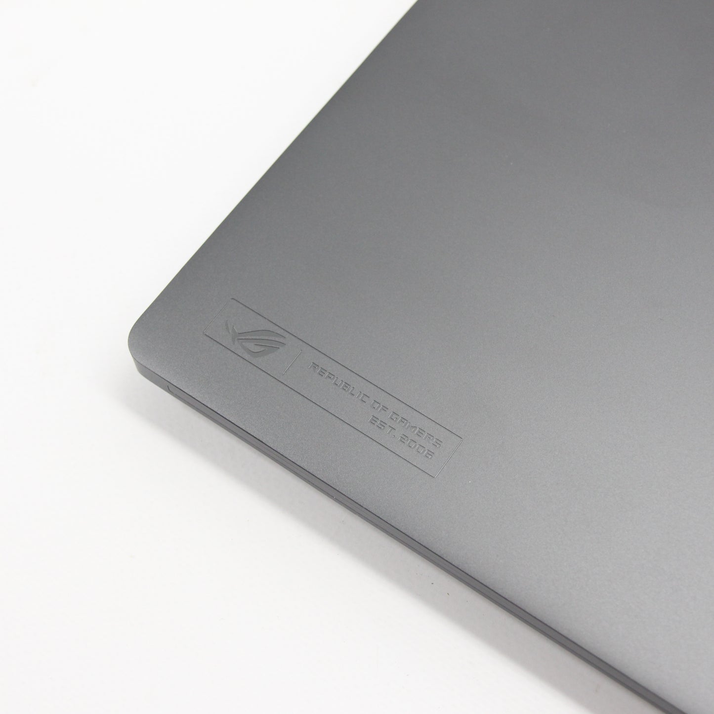 ASUS Rog Zephyrus G16 - Intel Ultra9 + AI Boost - 32Gb RAM DDR5 - 1Tb SSD - Ecran 16inch 240 Hz - RTX 5070 Ti 12 Gb
