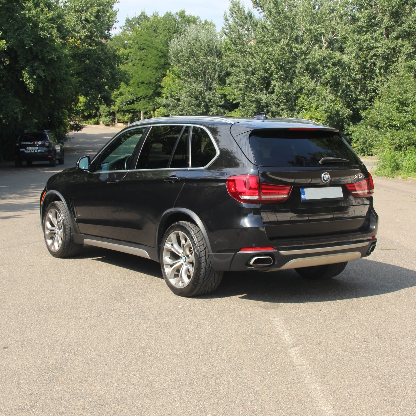 BMW X5 - Motor 3.0 Benzină, 306 Cp, tracțiune integrală automată.  Exterior SUV, an fabricație 2018, 175.000 km.