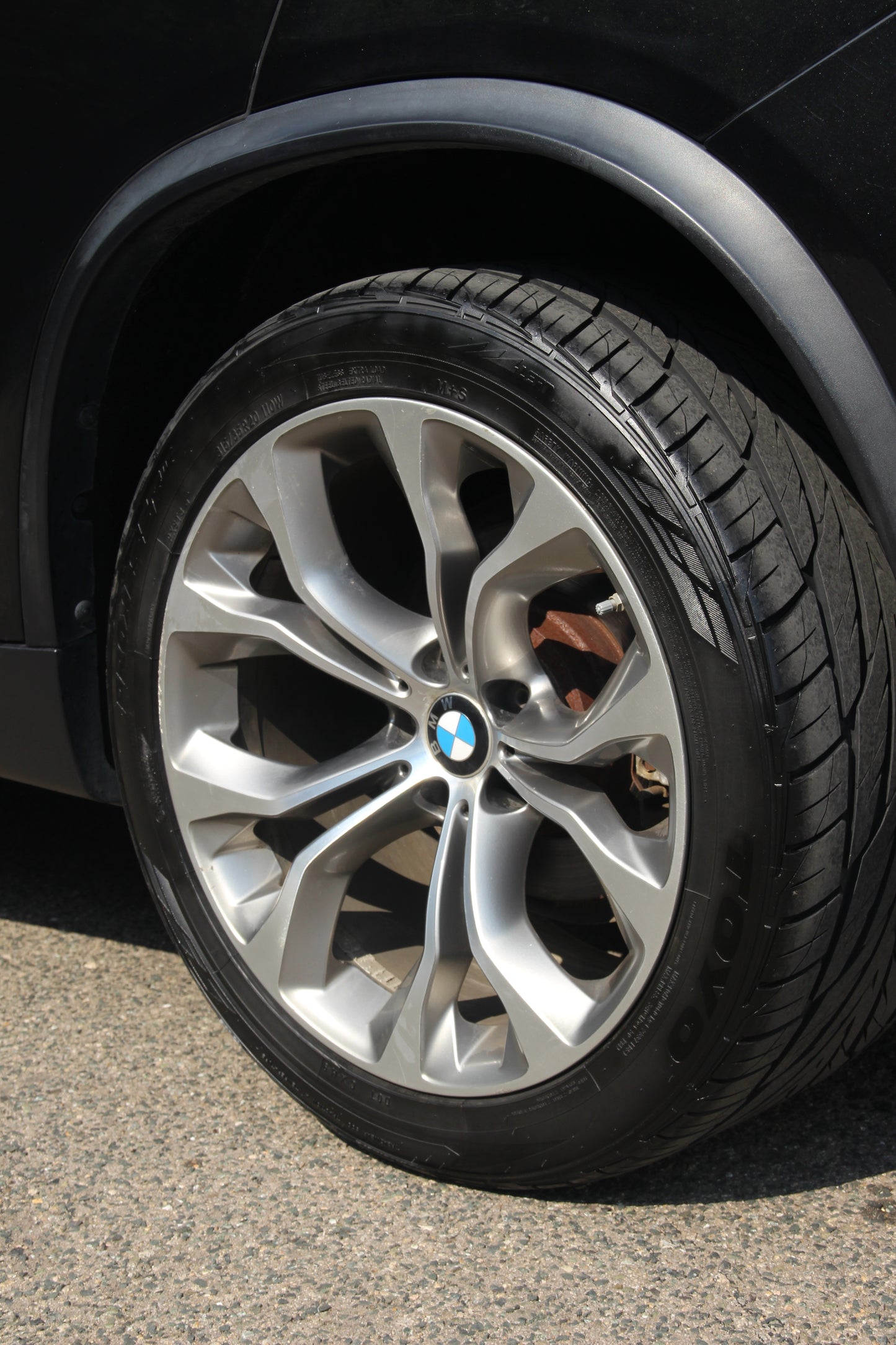 BMW X5 - Motor 3.0 Benzină, 306 Cp, tracțiune integrală automată.  Exterior SUV, an fabricație 2018, 175.000 km.