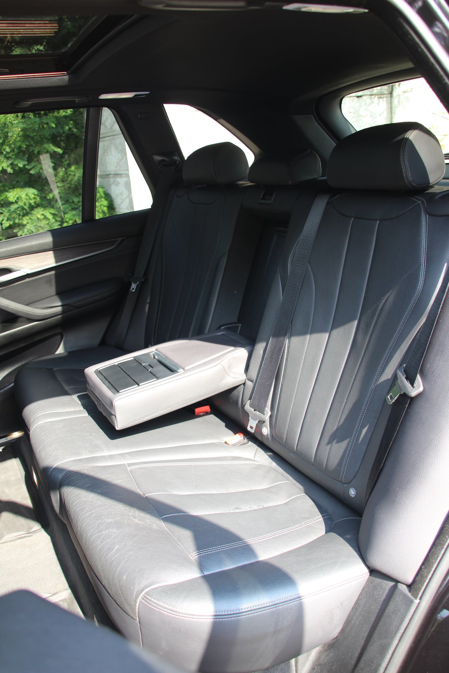 BMW X5 - Motor 3.0 Benzină, 306 Cp, tracțiune integrală automată.  Exterior SUV, an fabricație 2018, 175.000 km.