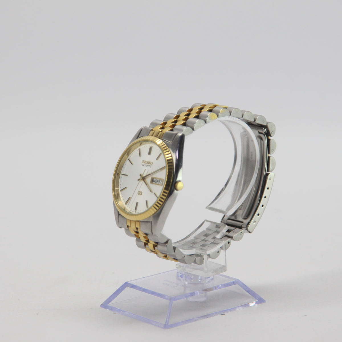 Seiko Quartz SQ 5Y-23-BA68