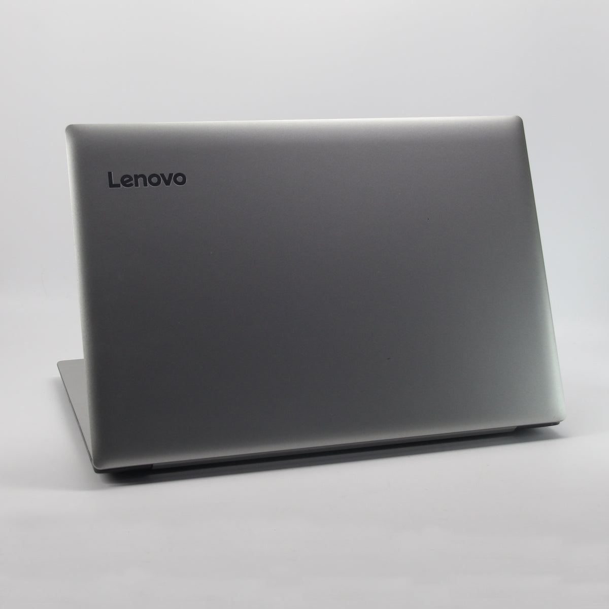 Lenovo IdeaPad 330 - AMD Ryzen 3 3200U - 256 Gb SSD / 4 Gb RAM