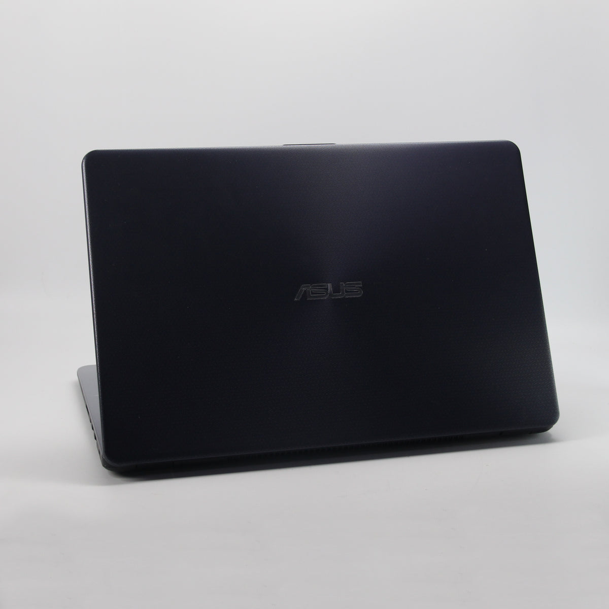 ASUS, Ryzen 3 2200U, 256Gb/4Gb RAM