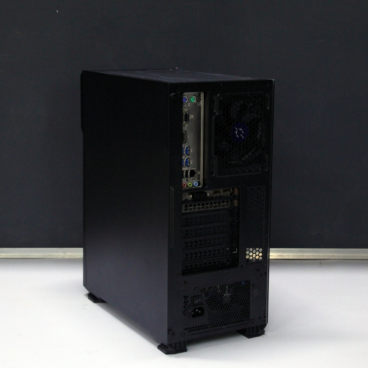 PC Gaming Aquirys, GTX 1650, i5-10400F, 256 Gb SSD / 1 Tb HDD / 16 Gb RAM